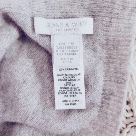 Dean & White 100٪ Premium Pure Cashmere Multi Way Two Sided Button Opening Shawl - Picture 7 of 15